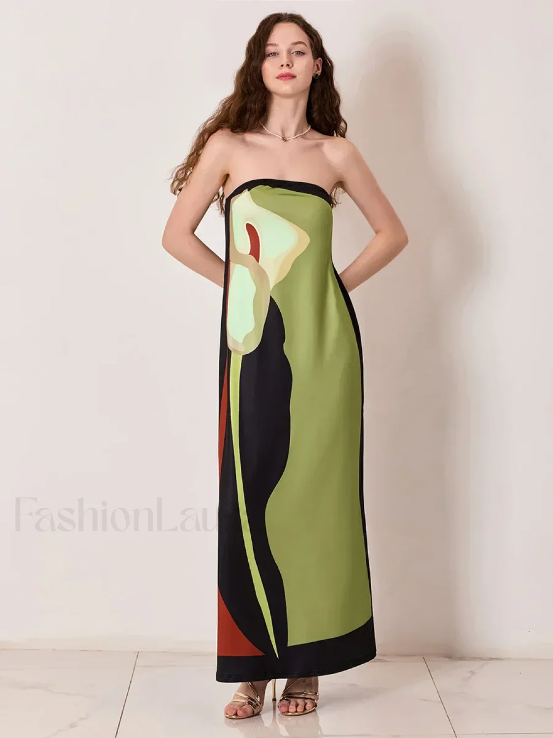 Abstract Strapless Loose Maxi Dress - Image 17