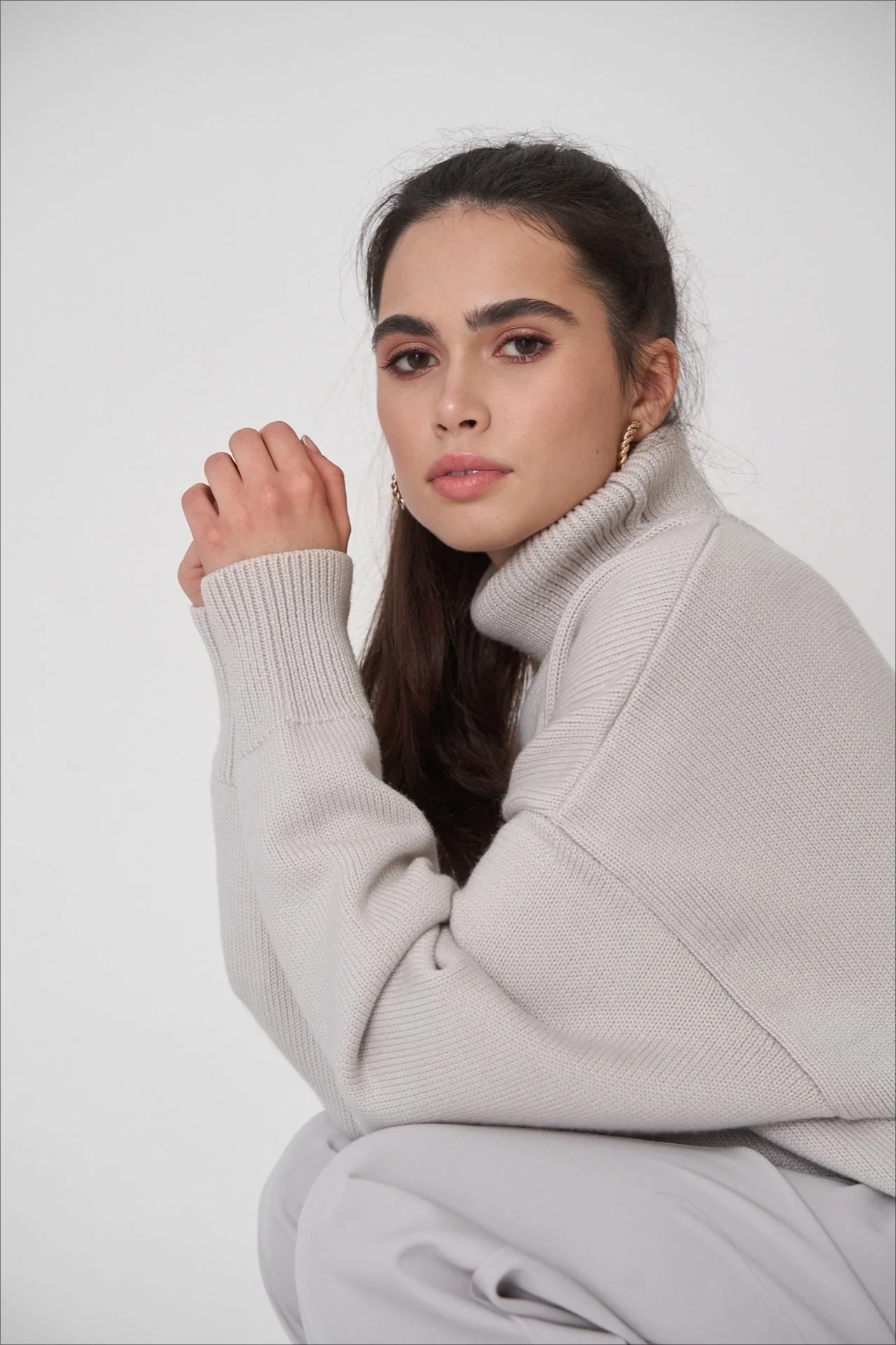 Basic Solid Knit Turtleneck Sweater - Image 12