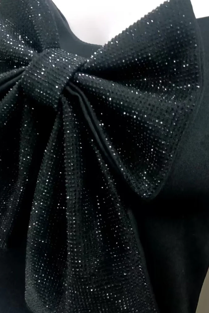 Bow Detail Rhinestone Spaghetti Strap Crop Top - Image 3