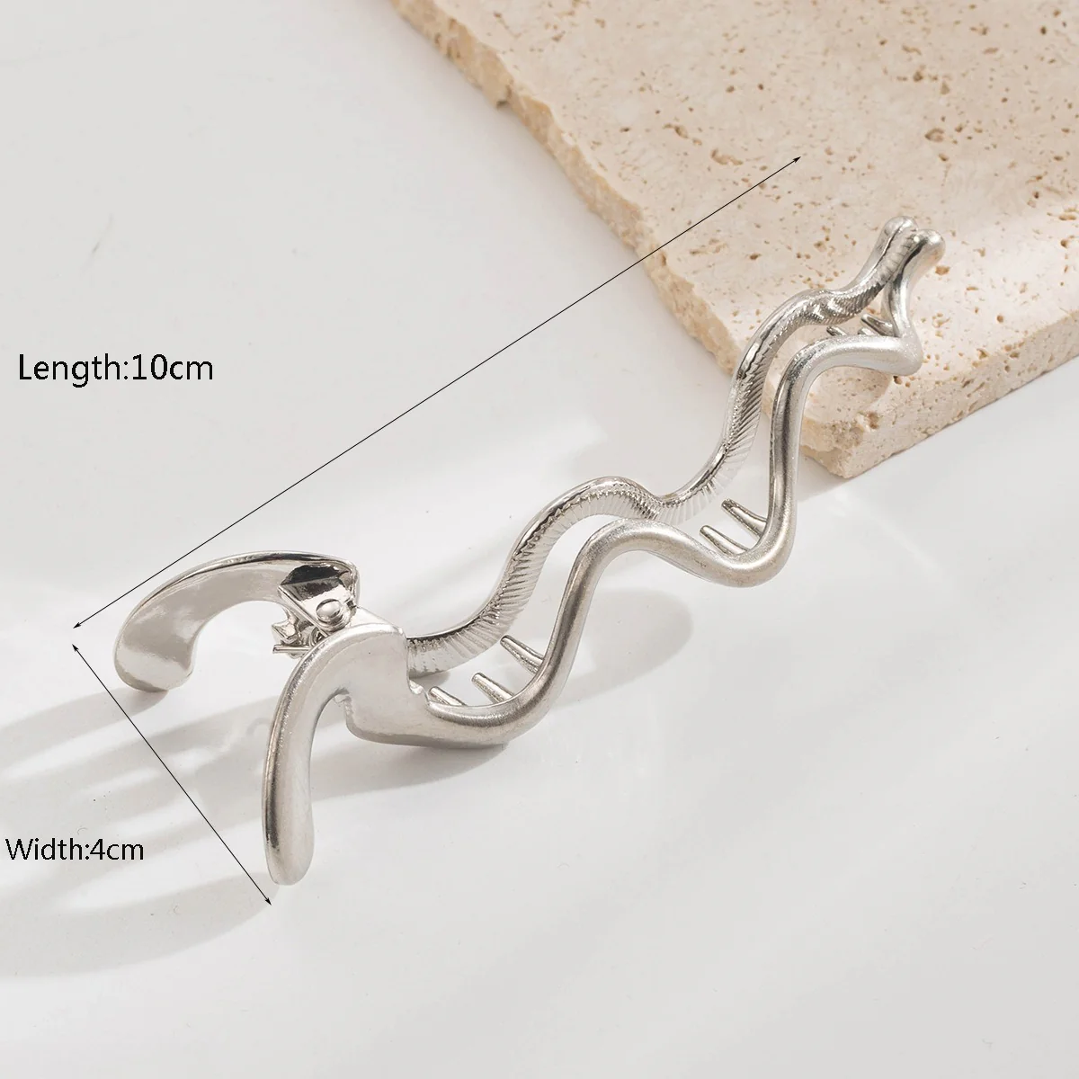 Chic Minimalist Irregular Hair Claw - Image 13