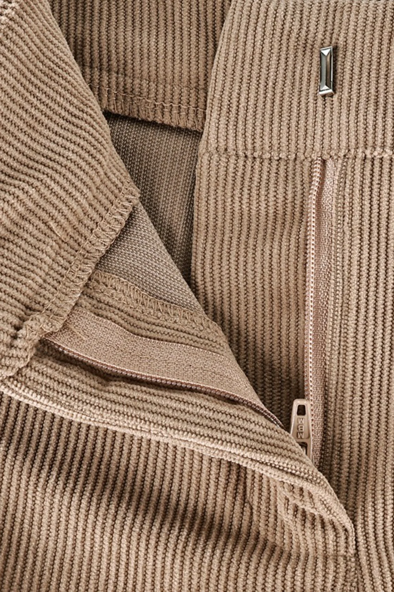 Corduroy Low Rise Chic Tailored Shorts - Image 9