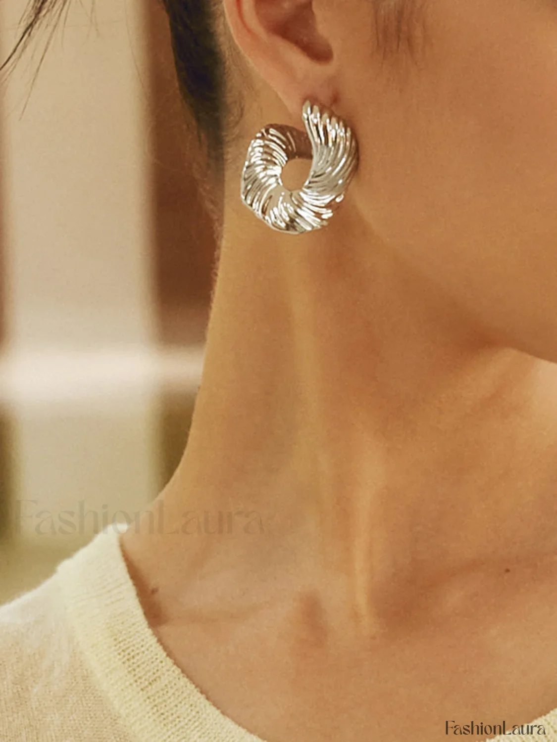 Geometric Irregular Texture Stud Earrings - Image 13