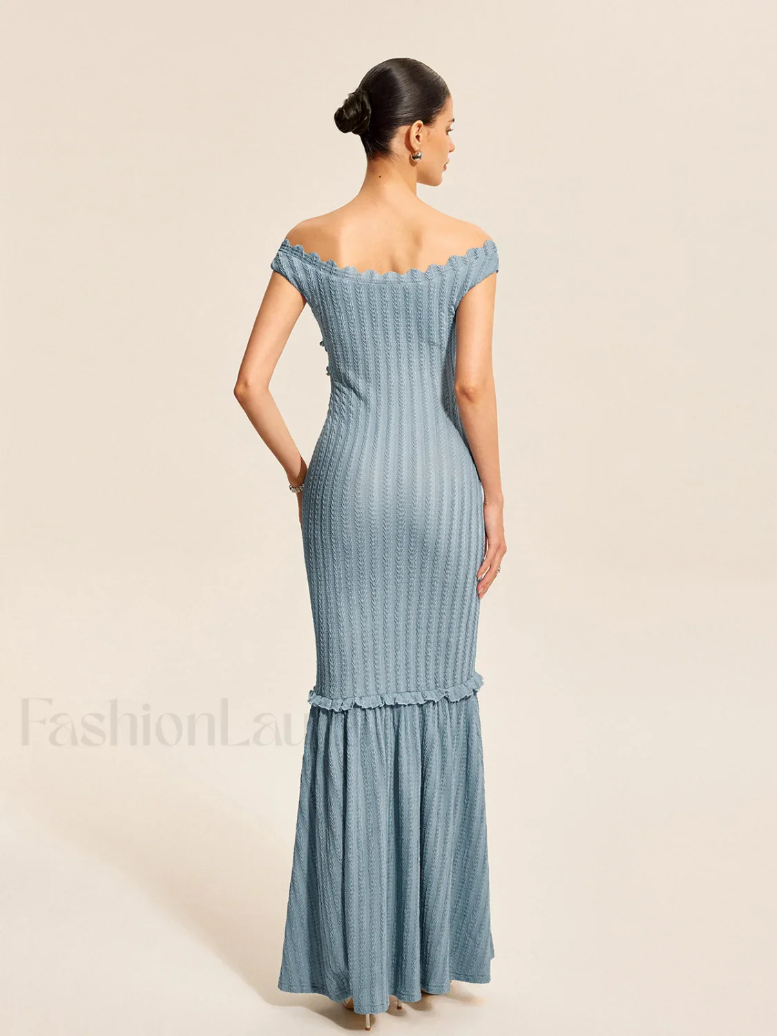 Off-Shoulder Ruffle Detail Dress - Image 4