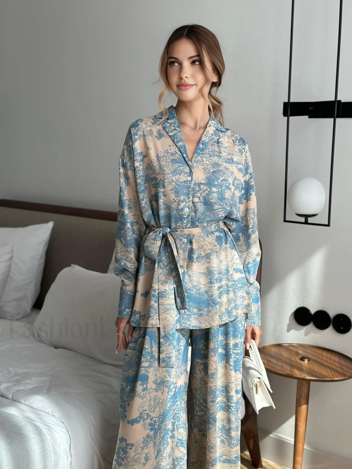 Printed Tie Up Pants Set - Image 2