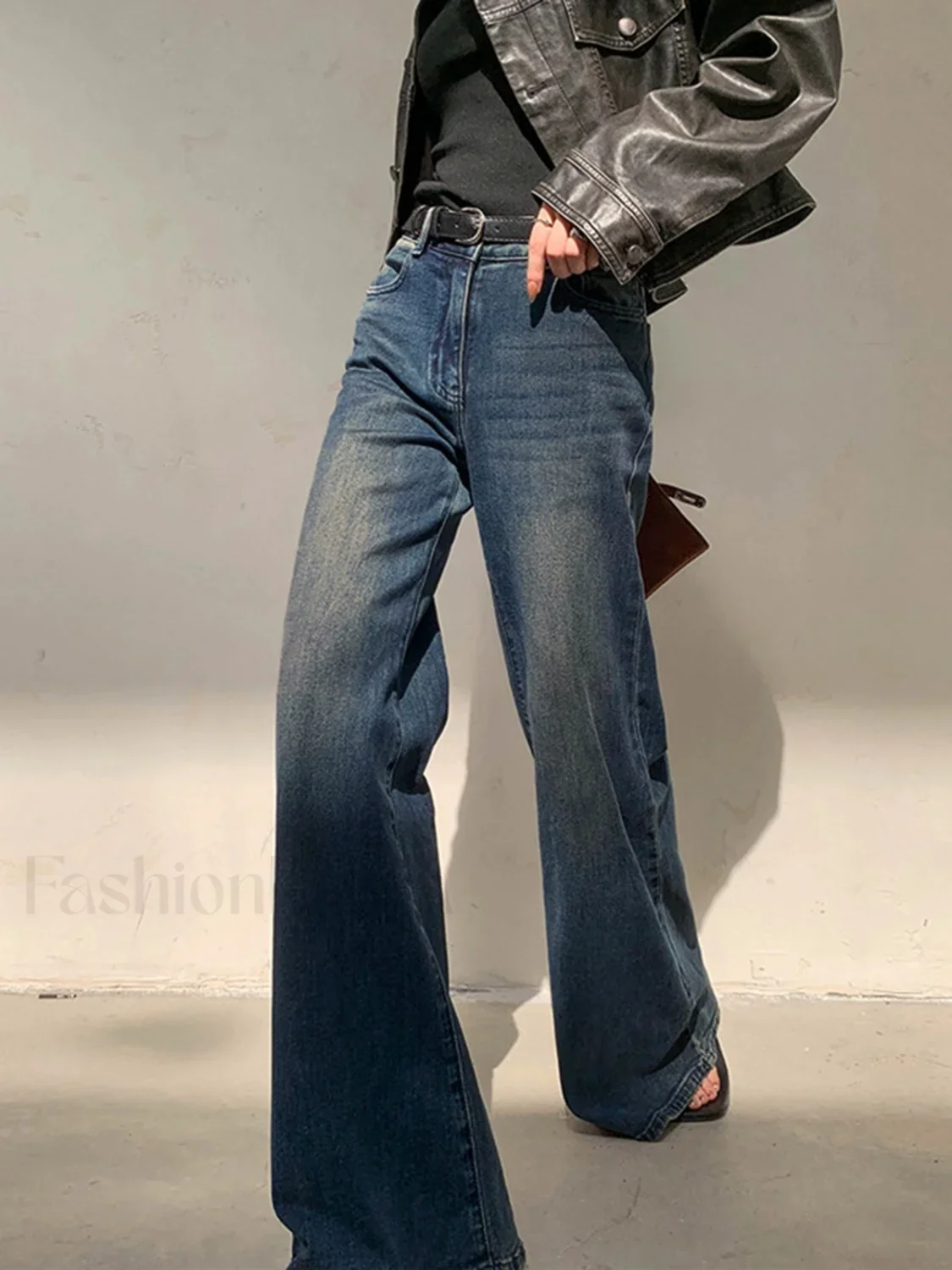 Vintage Low Rise Washed Wide Leg Jeans - Image 16