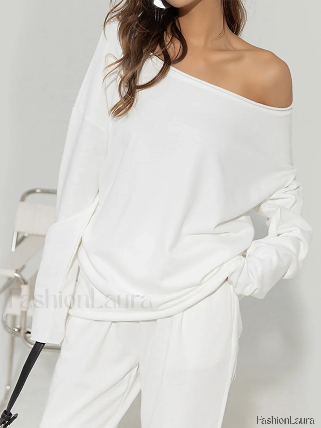 Asymmetrical Off Shoulder Solid Sweatshirt - Image 18