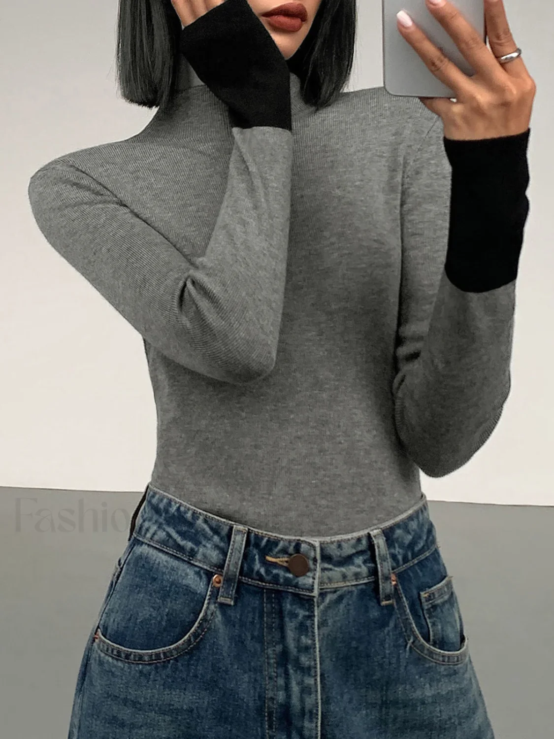 Long Sleeve Contrast Cuff Knit Top - Image 12