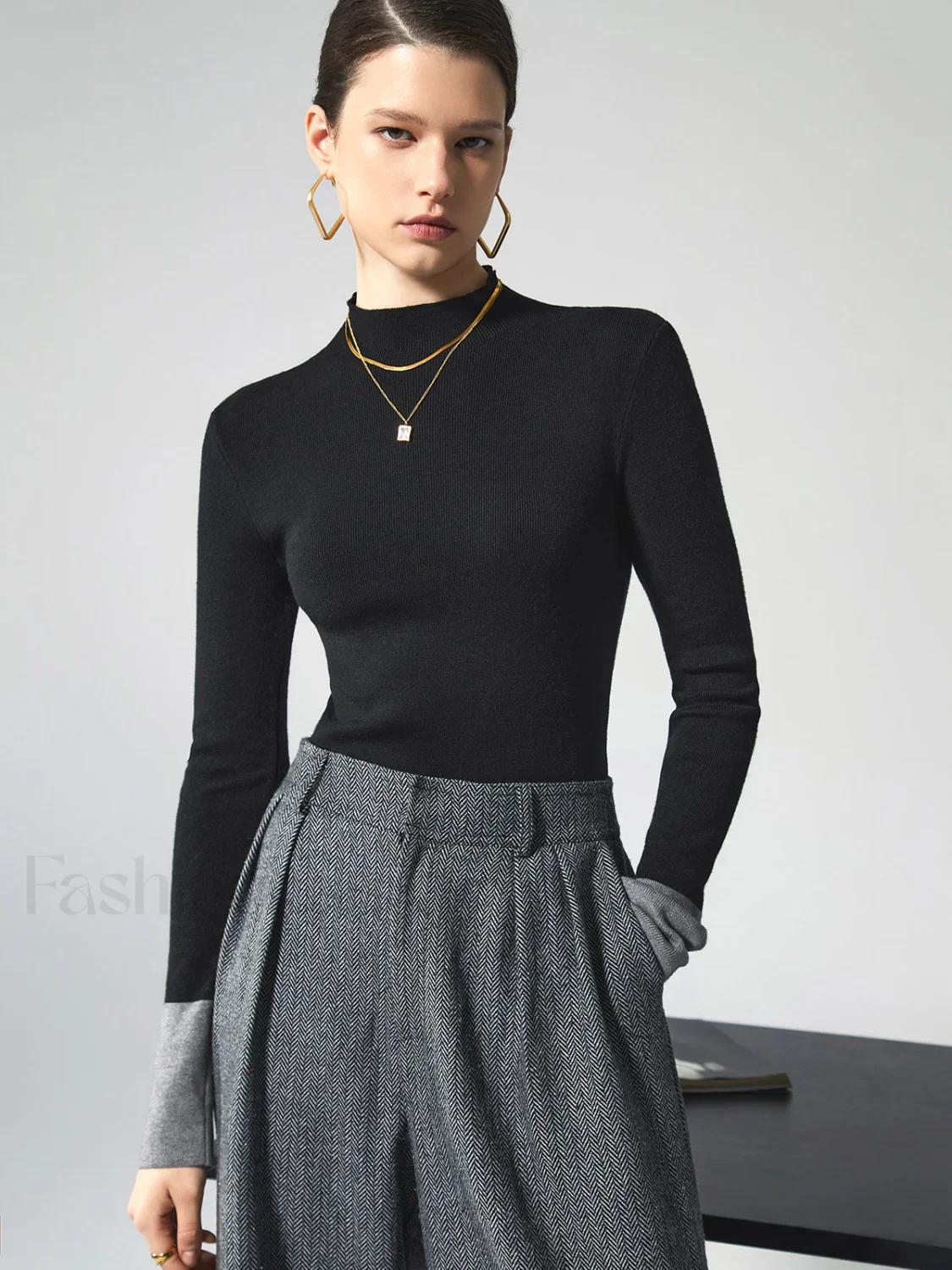 Long Sleeve Contrast Cuff Knit Top - Image 14