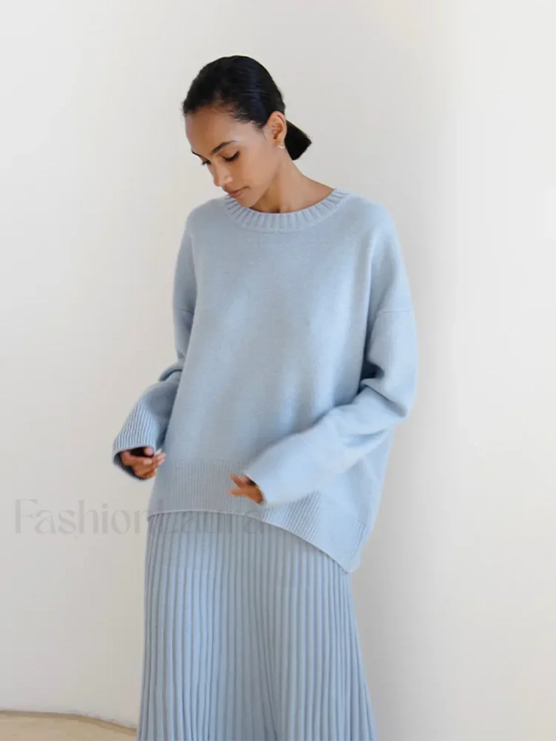 Elegant Solid Round Neck Pullover Women Casual Long Sleeve Loose Soft Warm Sweater - Image 3