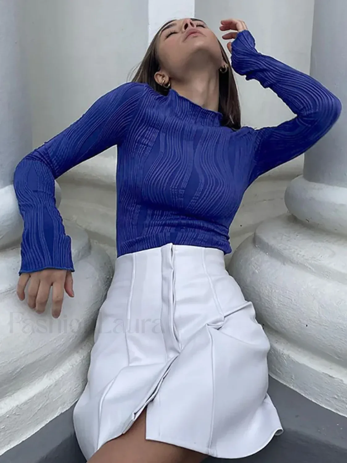 Chic Jersey Turtleneck Long Sleeve Tee - Image 10