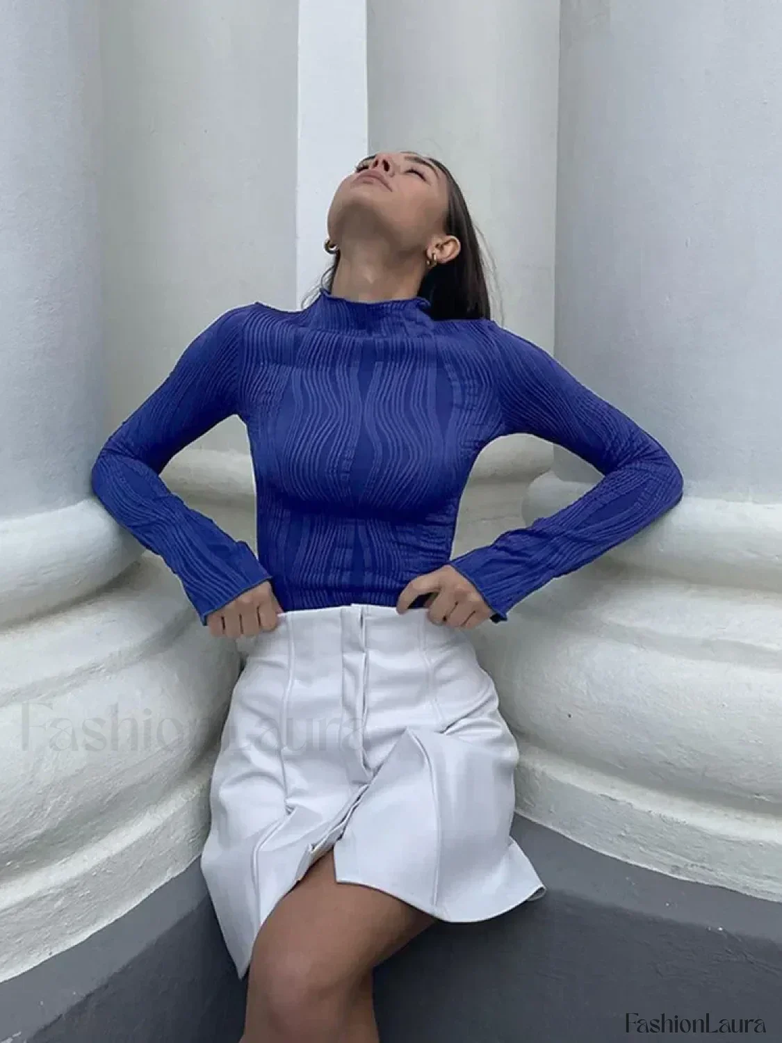 Chic Jersey Turtleneck Long Sleeve Tee - Image 16