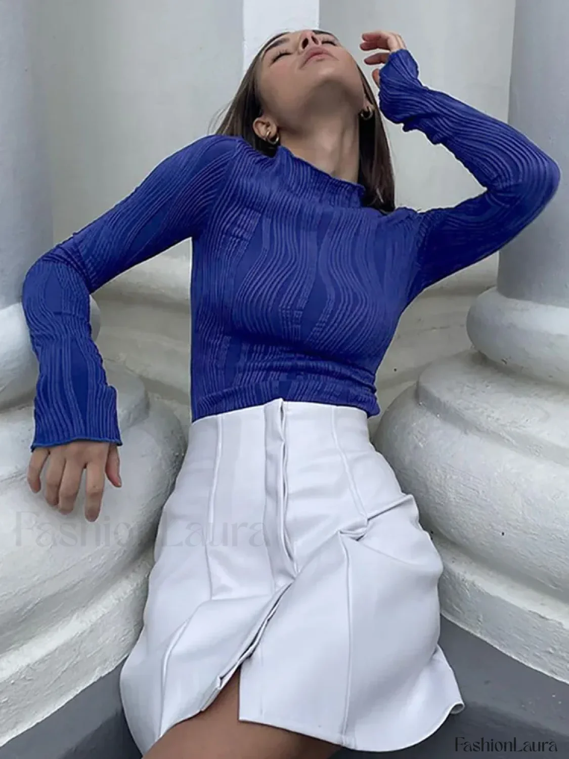 Chic Jersey Turtleneck Long Sleeve Tee - Image 19
