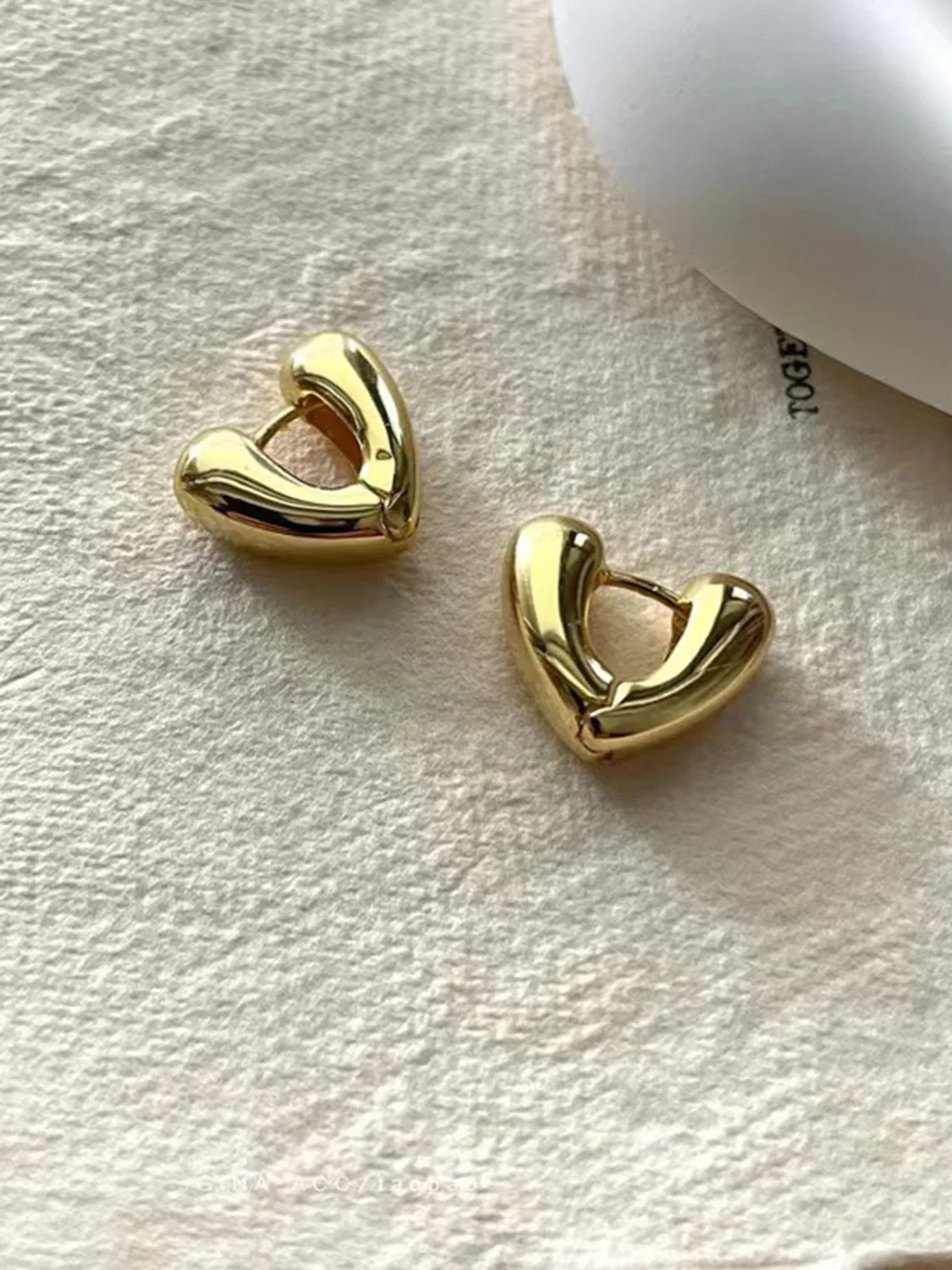 Heart Charming Decor Earrings - Image 5