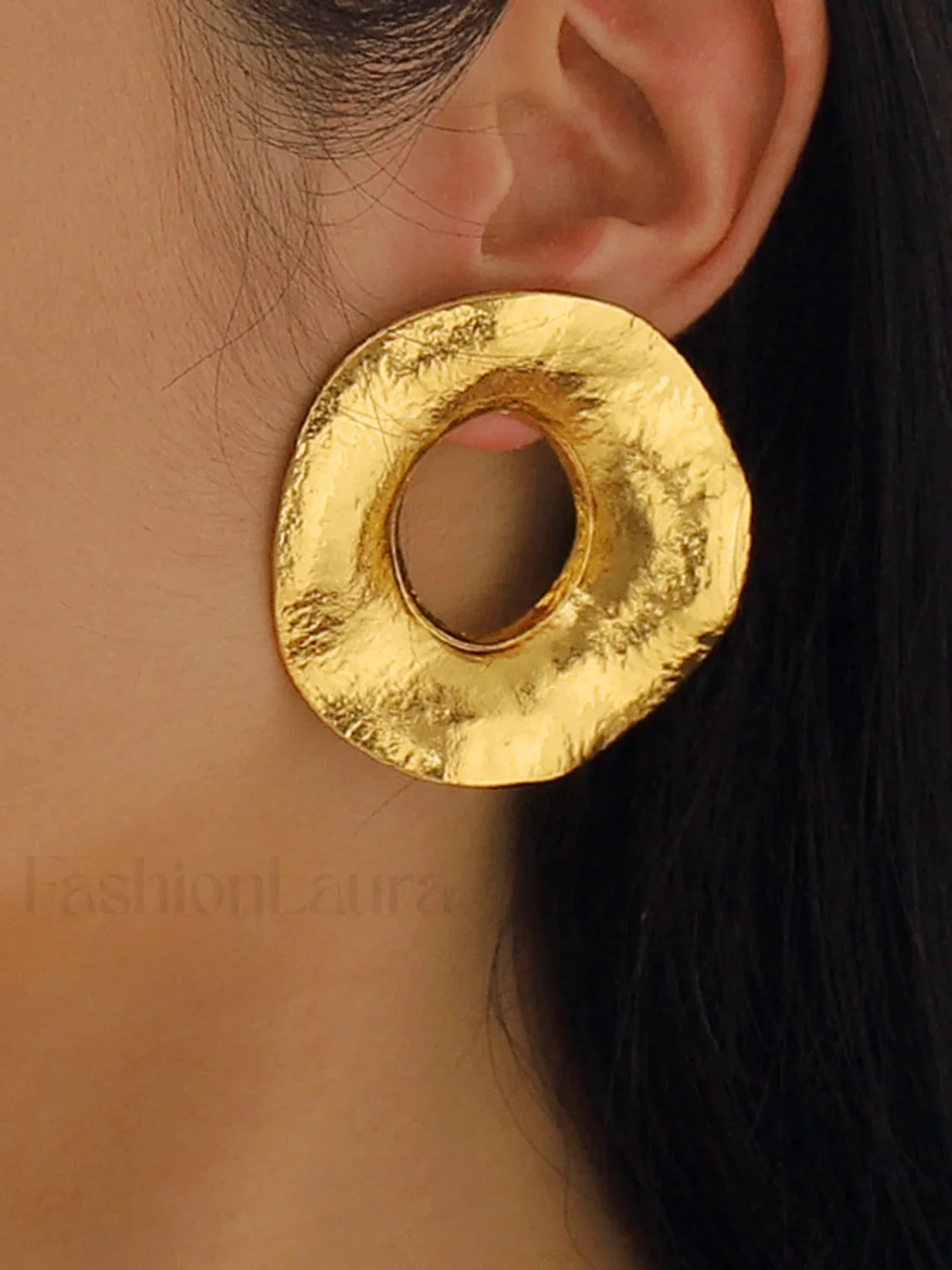 Gold Textured Metal Trendy Round Stud Earrings - Image 5