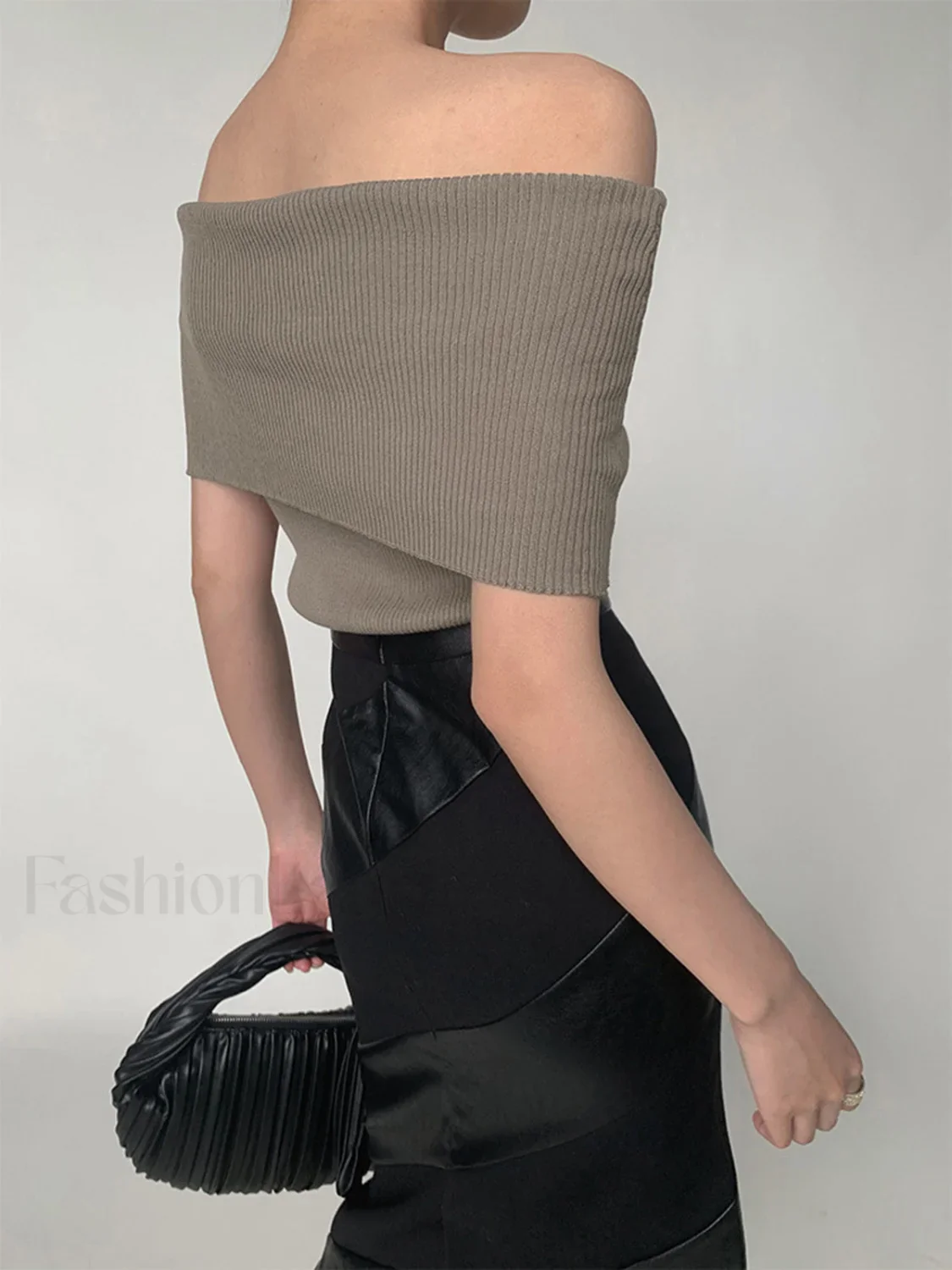Off-Shoulder Stretch Graceful Knit Top - Image 3