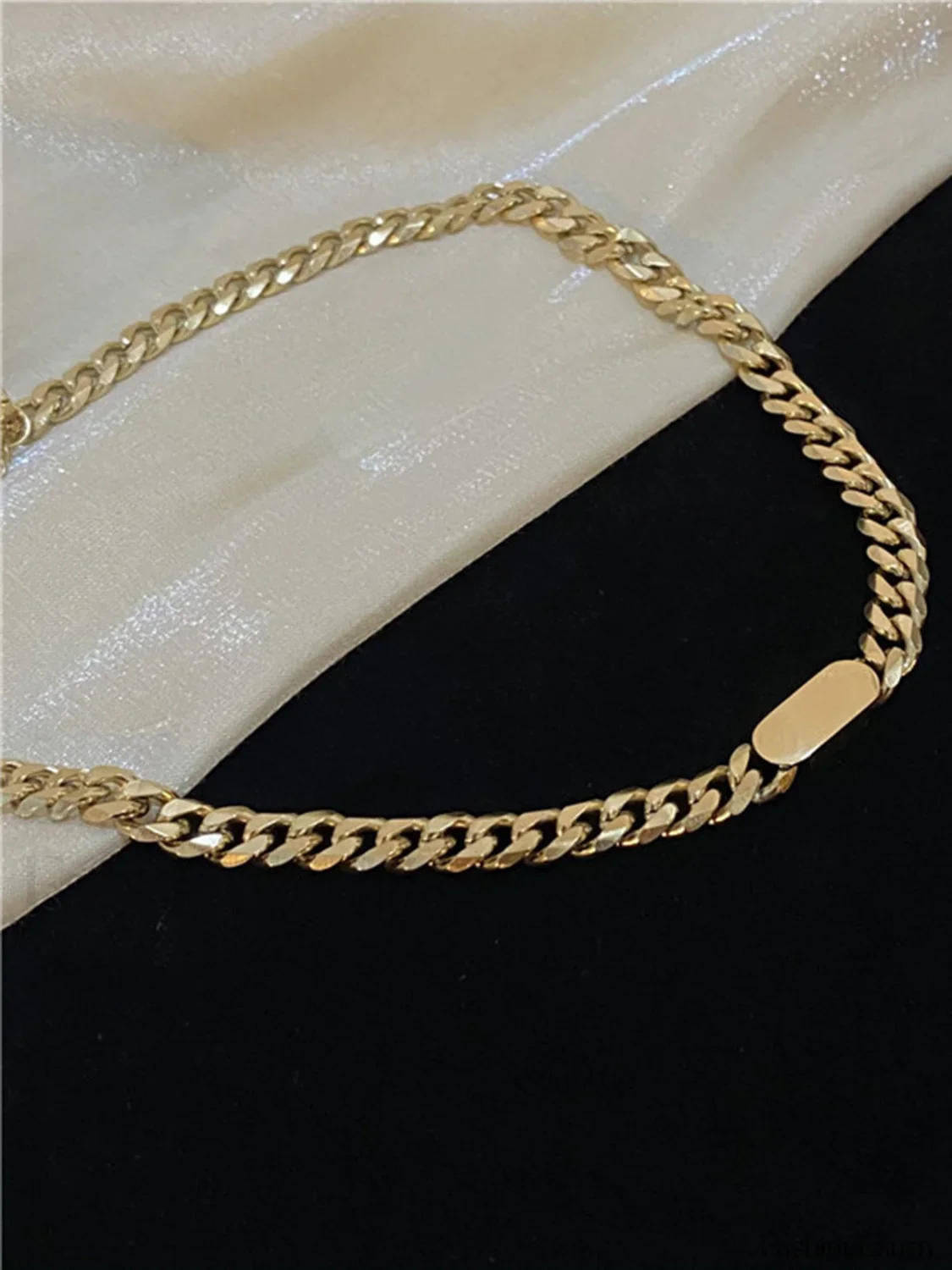 Minimalist Charming Chain Necklace - Image 8