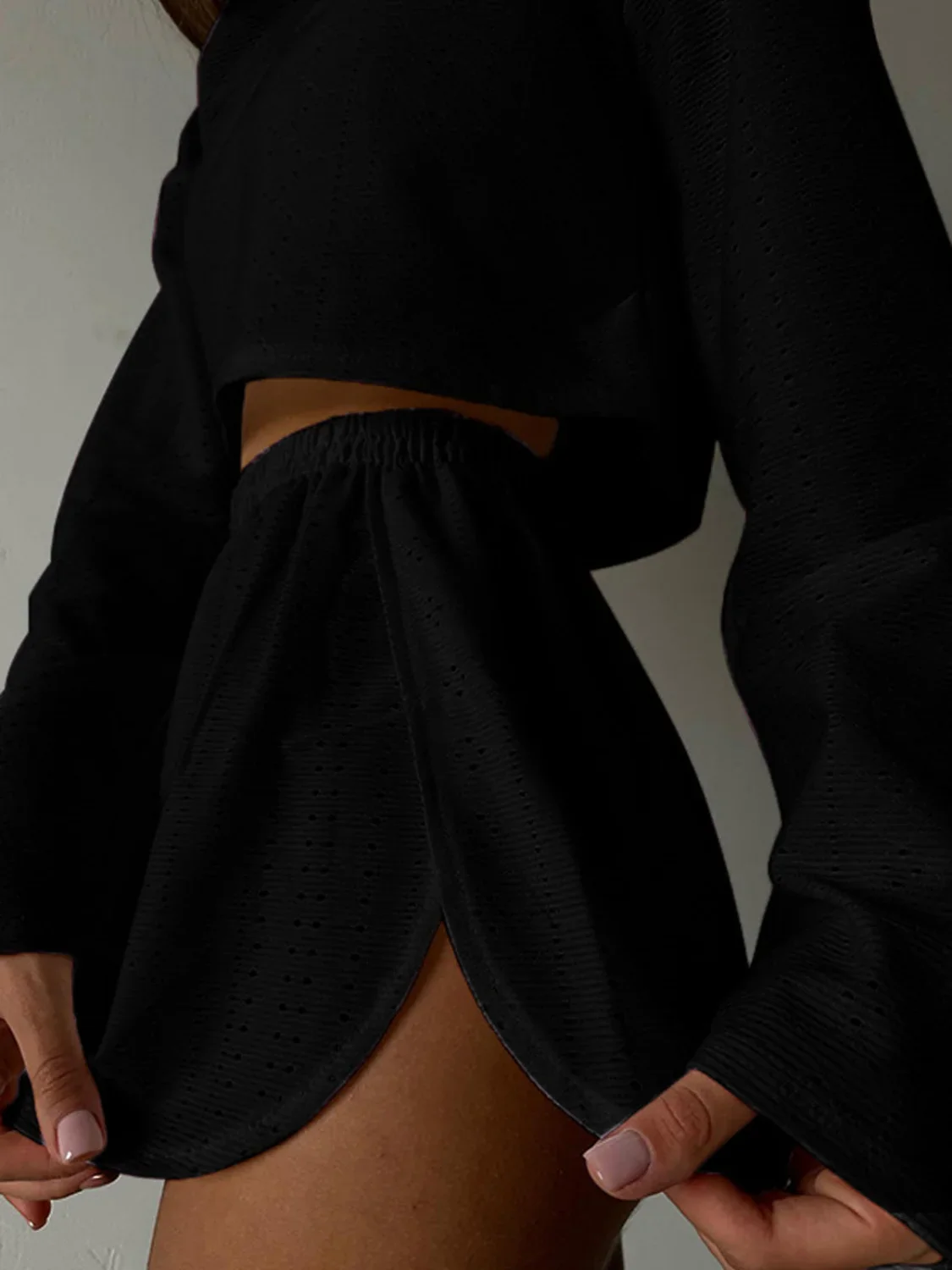 Solid Ripped Graceful Split Shorts Set - Image 5