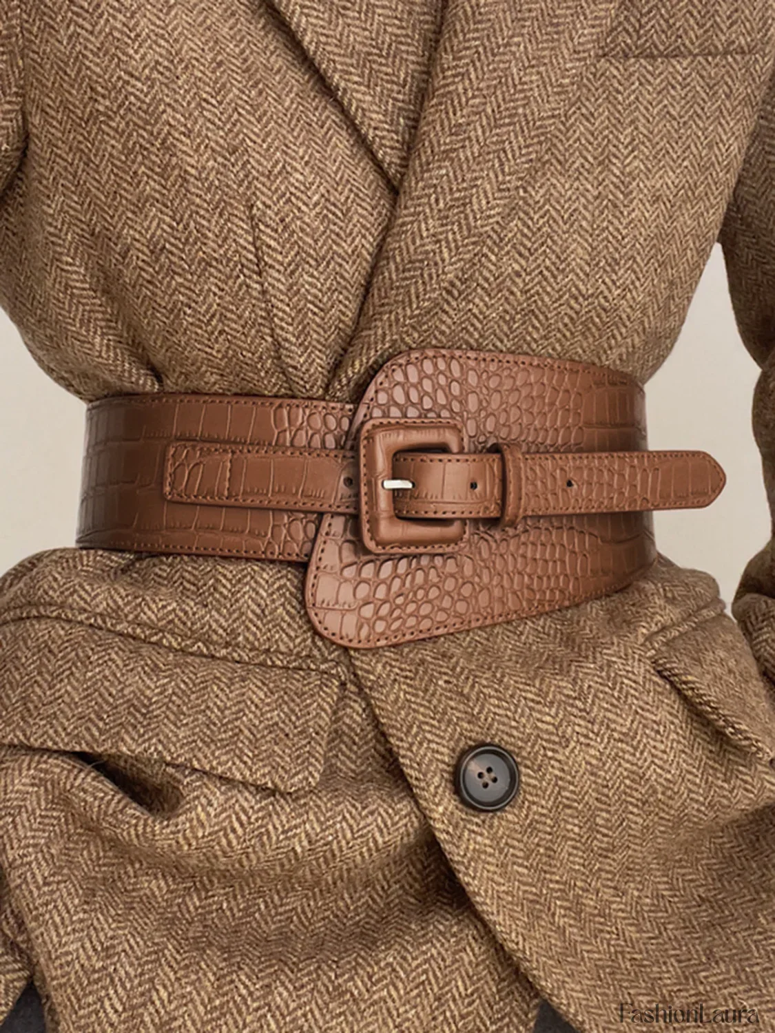 Snakeskin Charming Leather Belt - Image 4