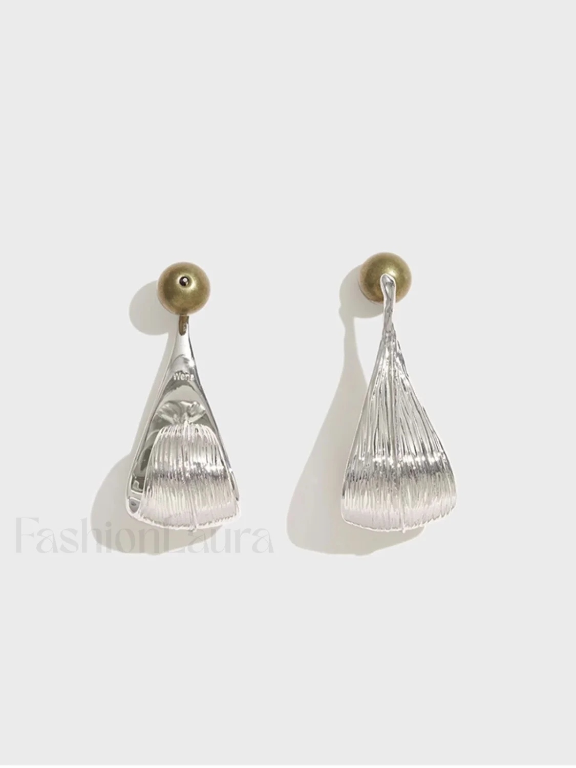 Shining Leaf Graceful Hoop Earnings - Image 7