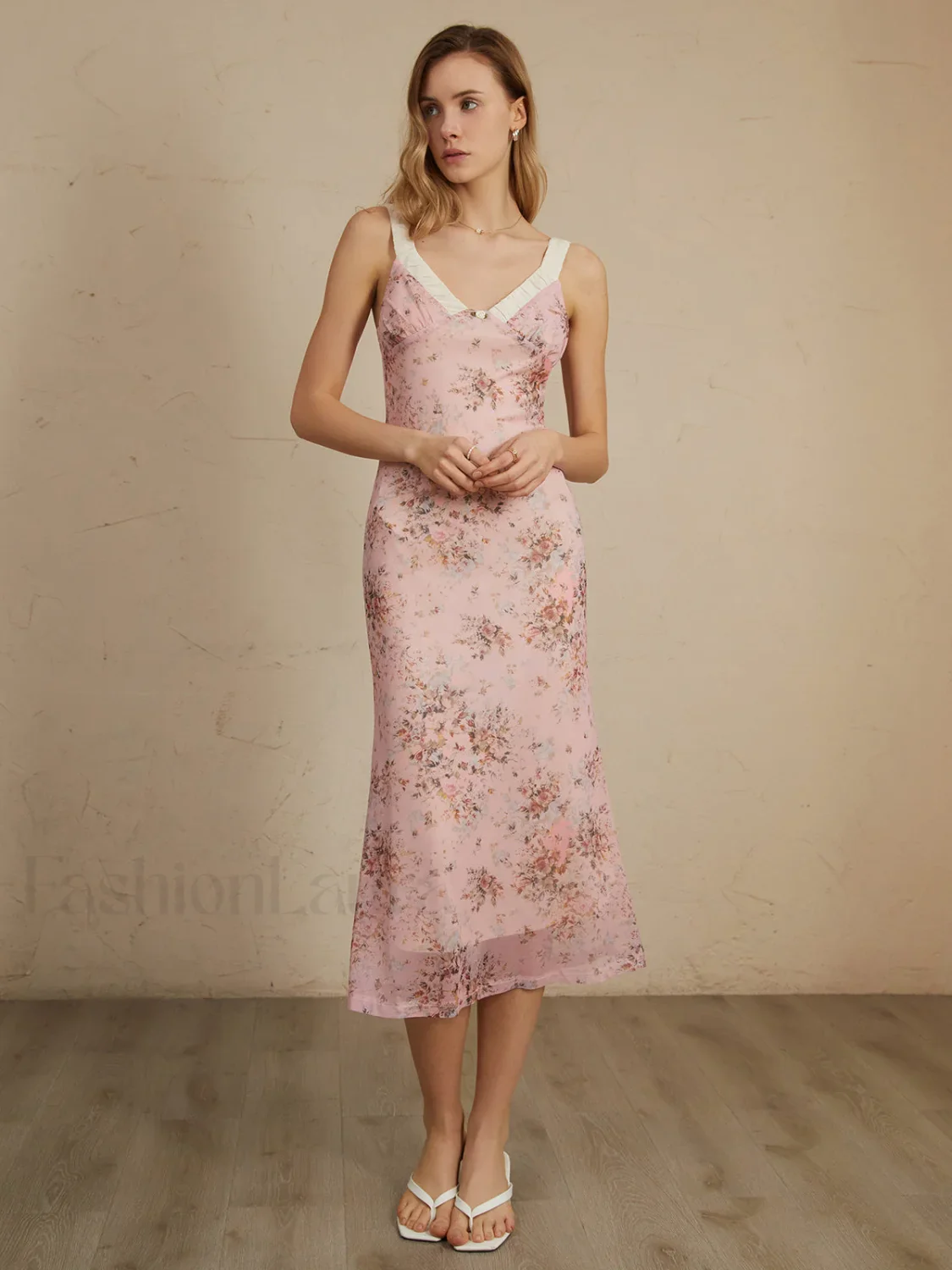 Romantic Floral Graceful Print Midi Dress