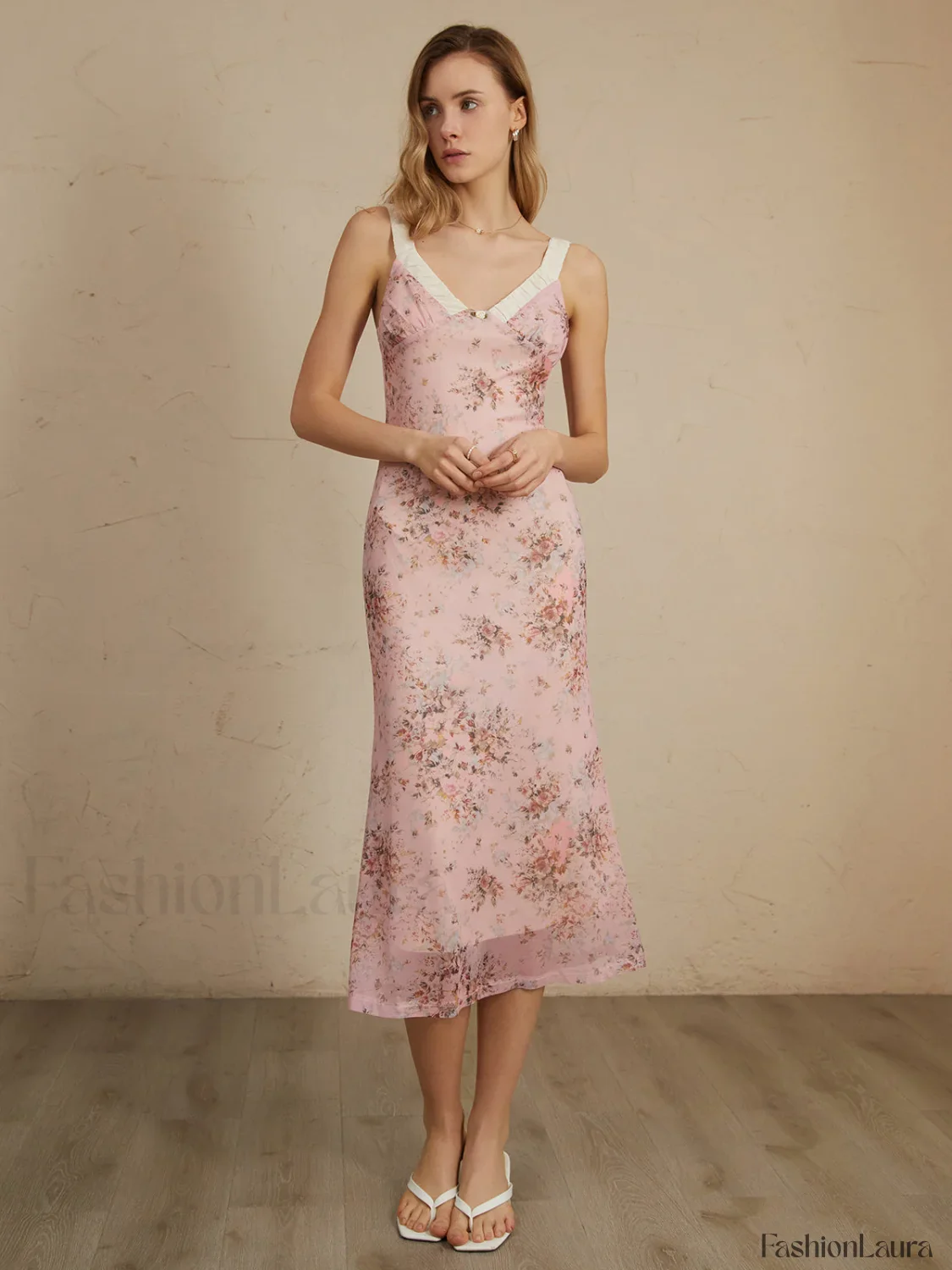 Romantic Floral Graceful Print Midi Dress - Image 11