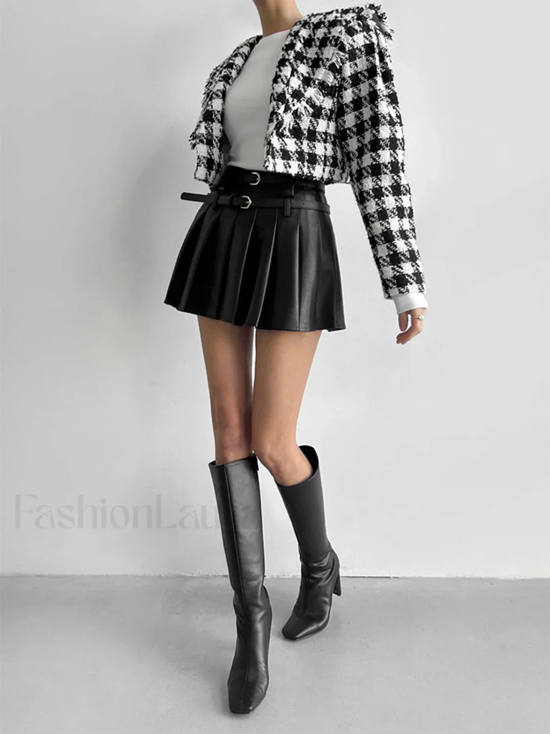 Faux Leather Belt Trendy Pleated Short Skirt - Image 4