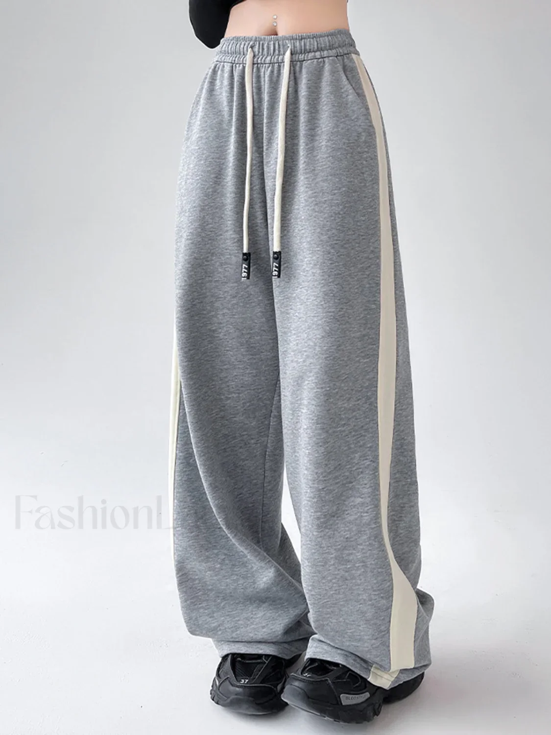 Drawstring Contrast Trim Trendy Wide Leg Sweatpants - Image 8
