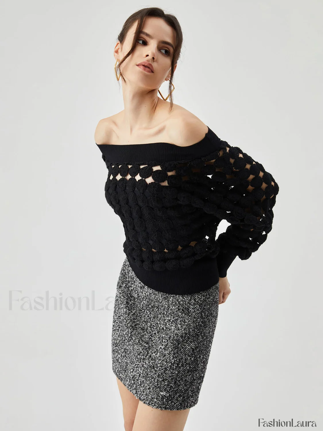 Crocheted Circle Hollow Trendy Off Shoulder Blouse - Image 15