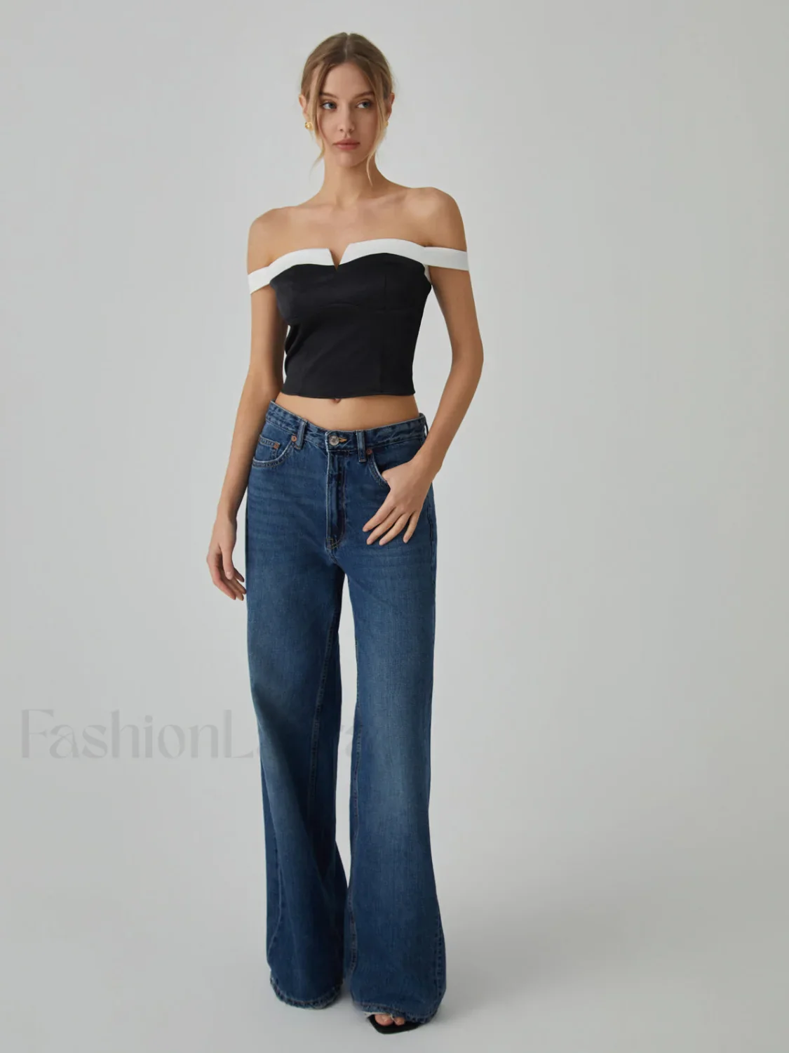 Contrast Trim Graceful Off-Shoulder Blouse - Image 5