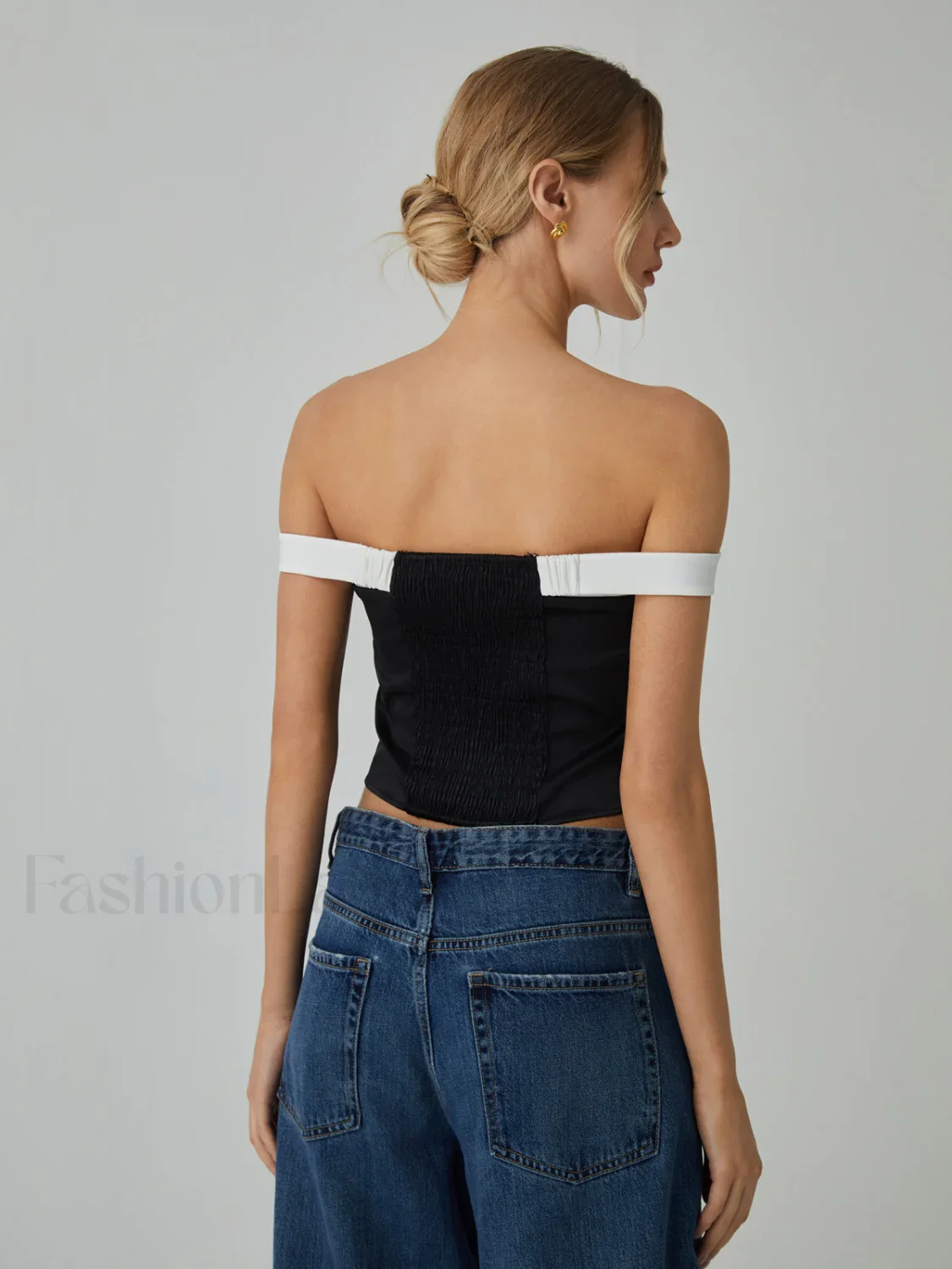 Contrast Trim Graceful Off-Shoulder Blouse - Image 7
