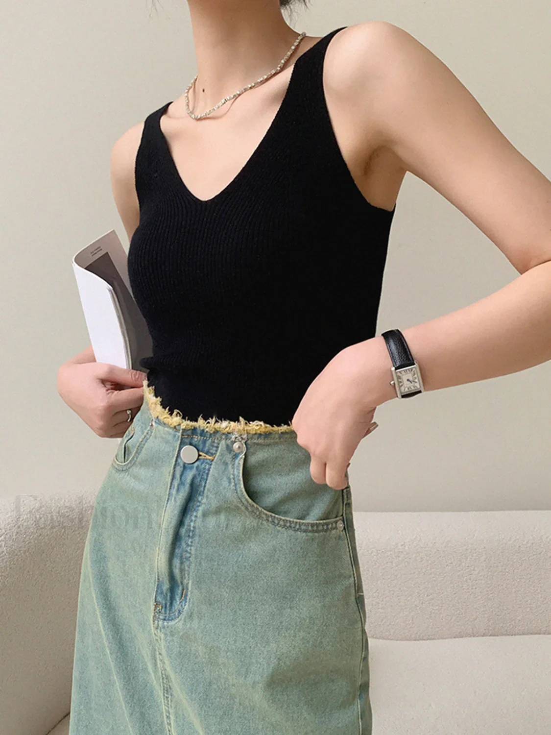 v-neck rib Graceful tank top - Image 4