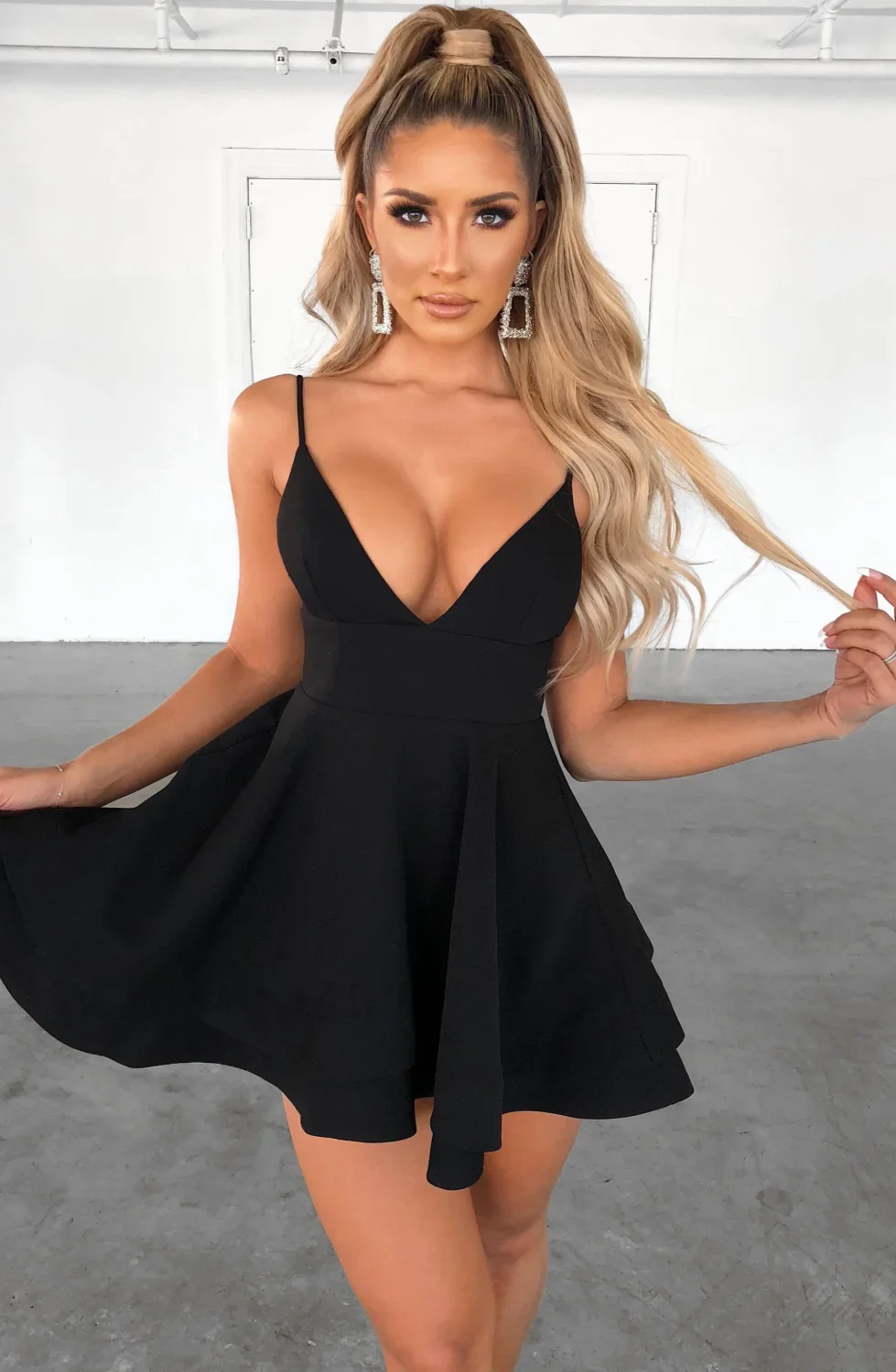 Amanda Mini Graceful Dress - Black - Image 4