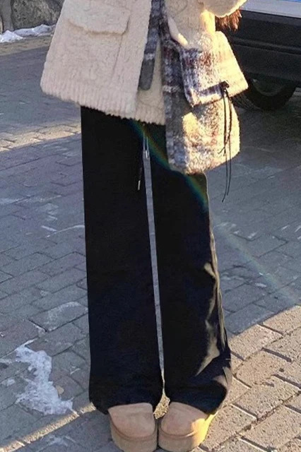 Fleece Lined Relaxed Knit Pants - Image 4