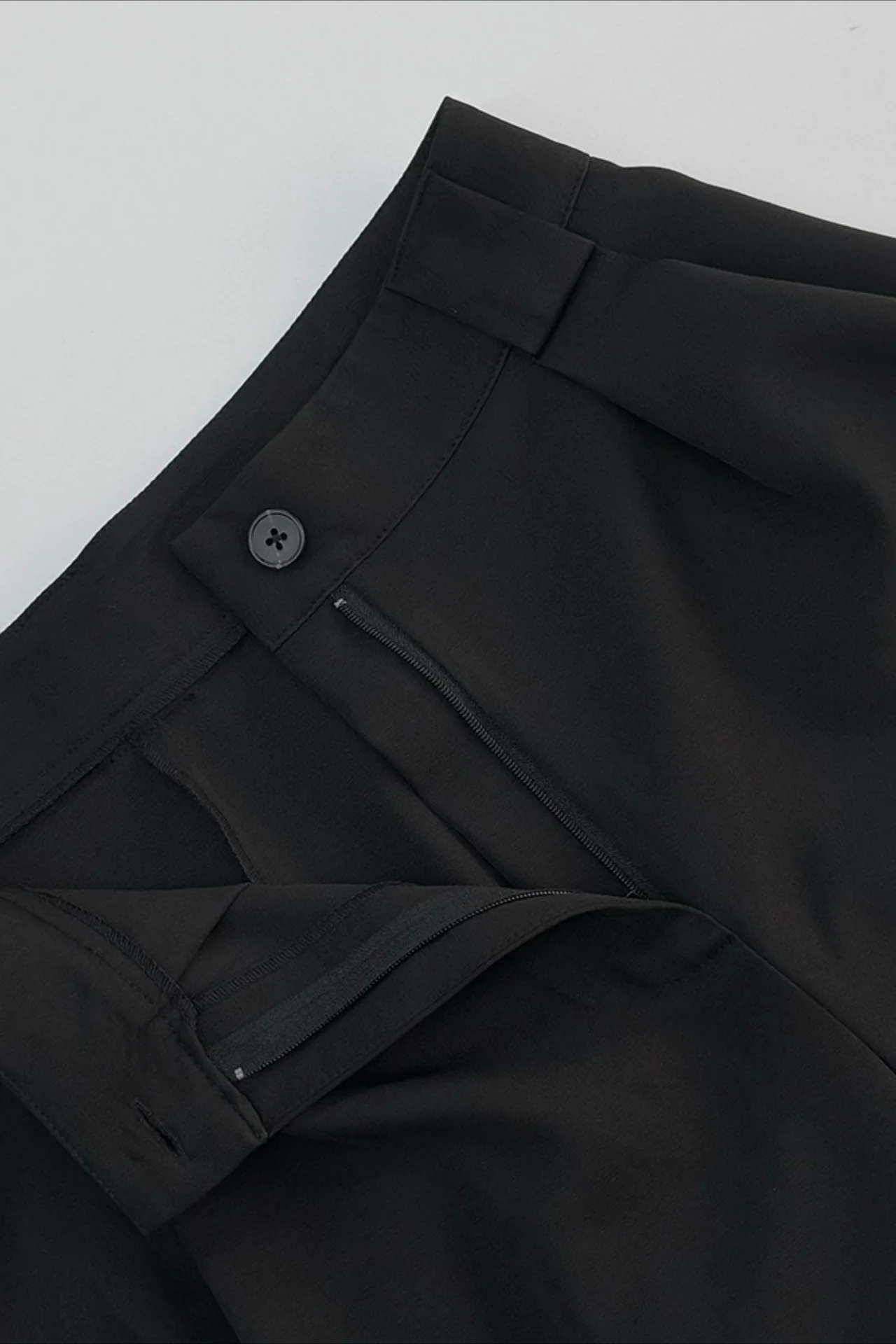 High Waist Minimalist Casual Tailored Shorts - Image 10
