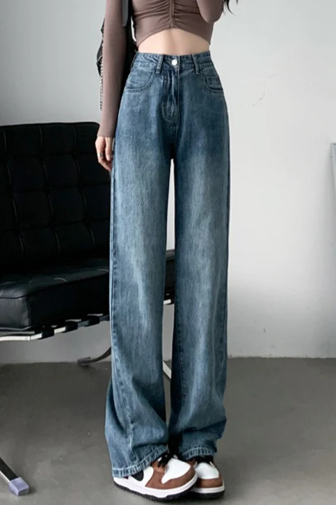 High Waist Relaxed Fluid Straight Jeans - Image 5