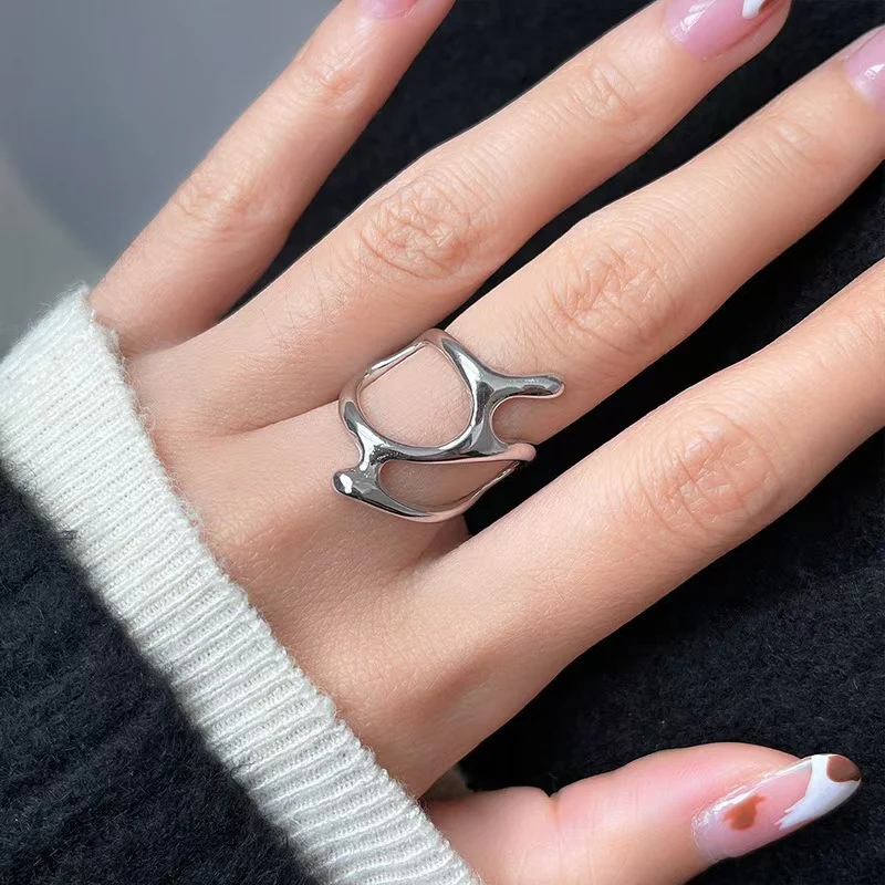 Hollow Geometric Irregular Open Knuckle Ring - Image 5