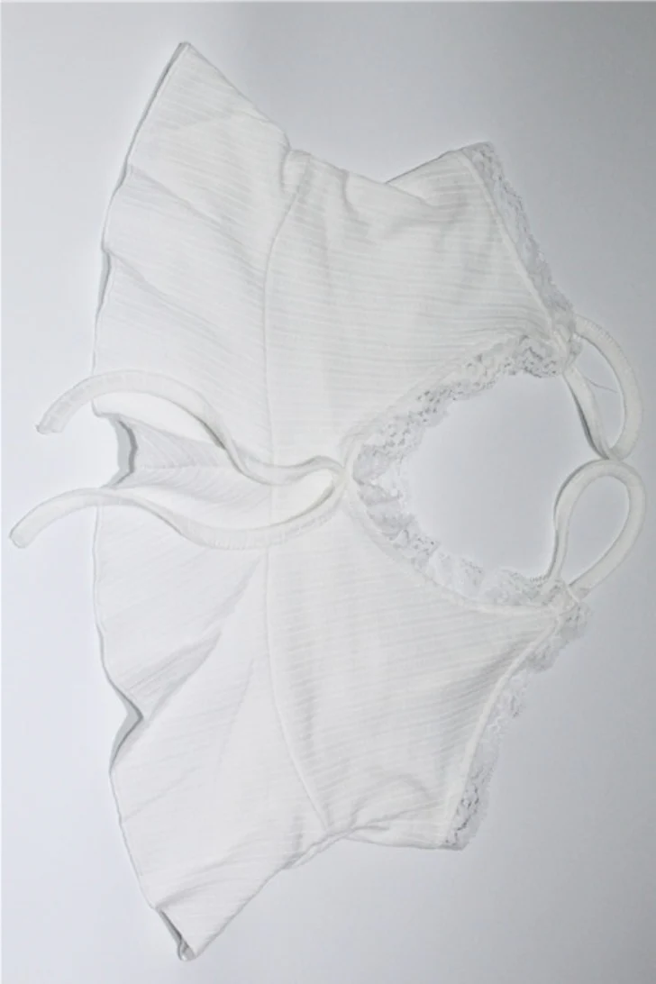 Lace Ruffle Hem Cami Lounge Shorts Set - Image 9