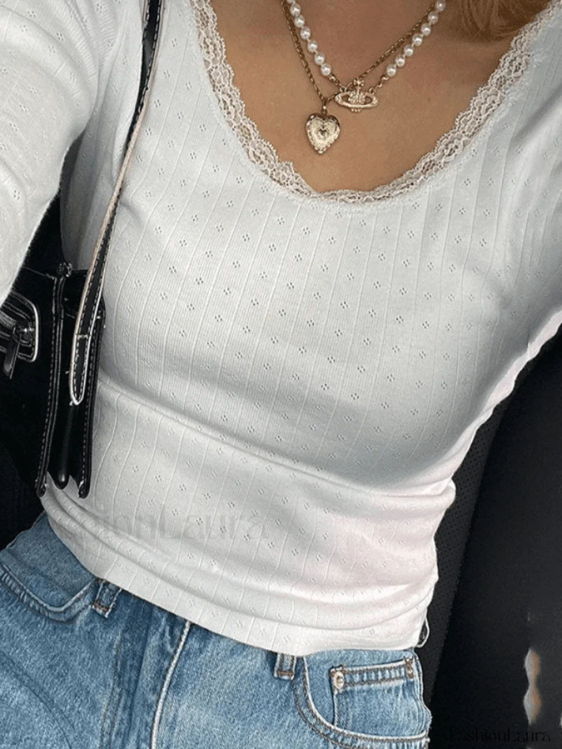 Lace Trim White Knit Top - Image 4