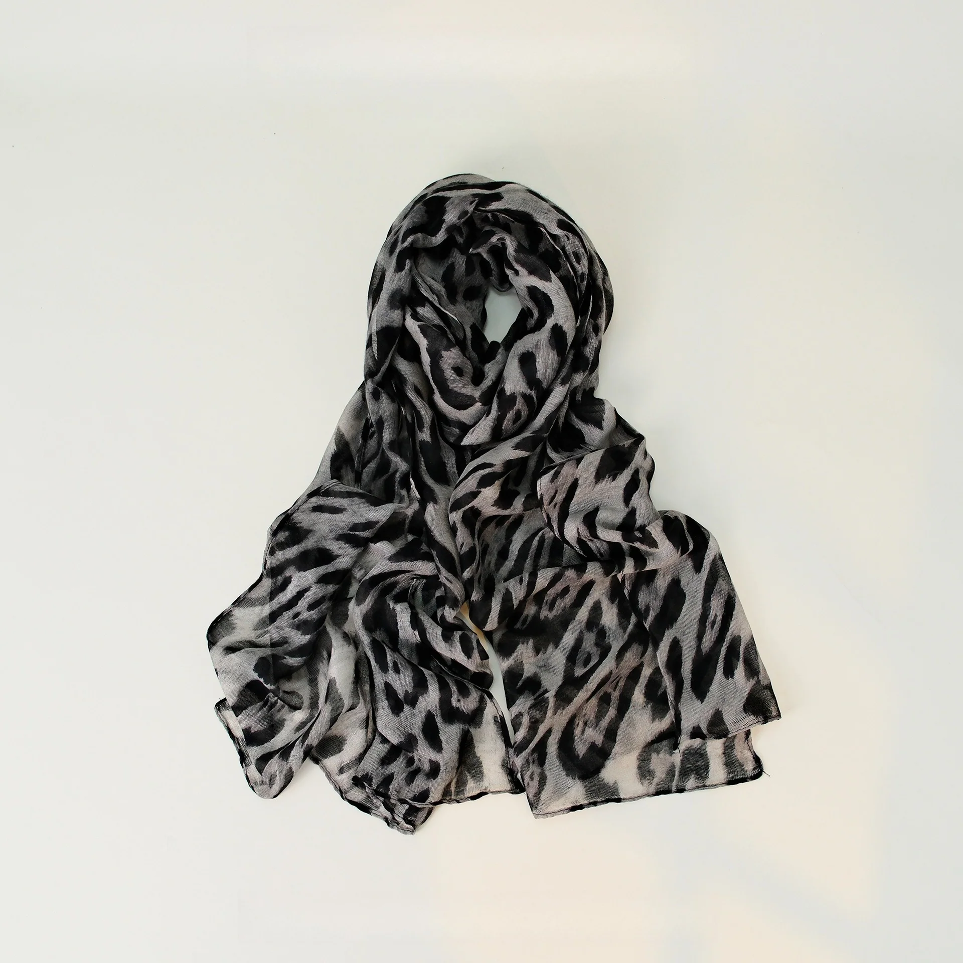 Leopard Pattern Thin Cotton Linen Touch Wrap Scarf - Image 3