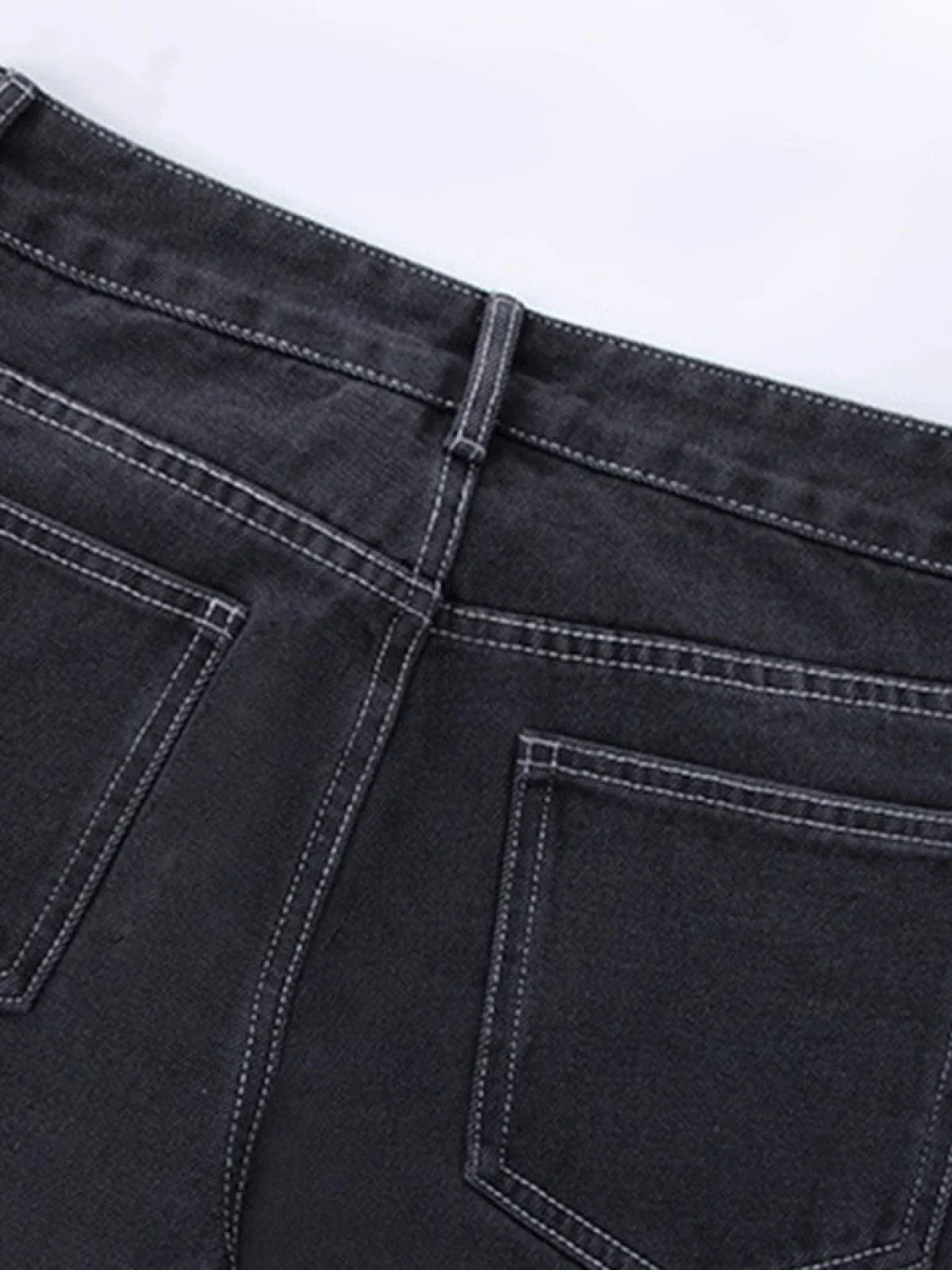 Light Wash Denim Boyfriend Jeans - Image 10