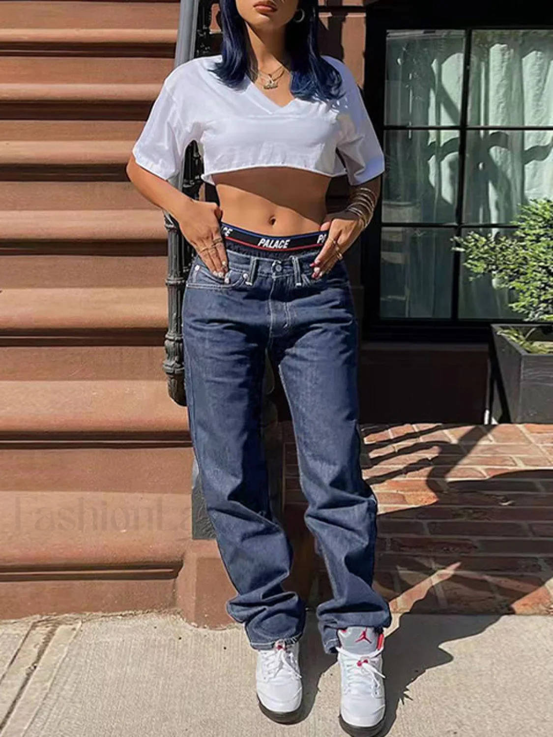 Light Wash Denim Boyfriend Jeans - Image 13