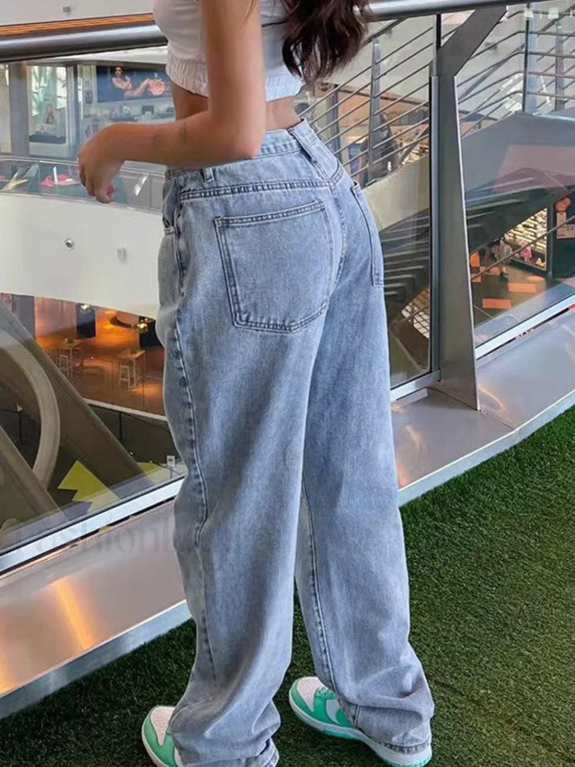 Light Wash Denim Boyfriend Jeans - Image 37