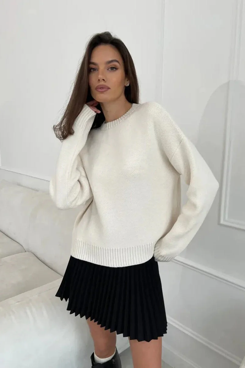 Loose Basic Knit Pullover Sweater - Image 2
