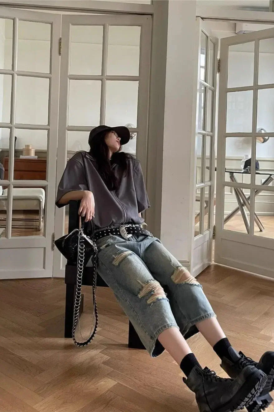 Loose Ripped Capri Wide Leg Jeans - Image 5
