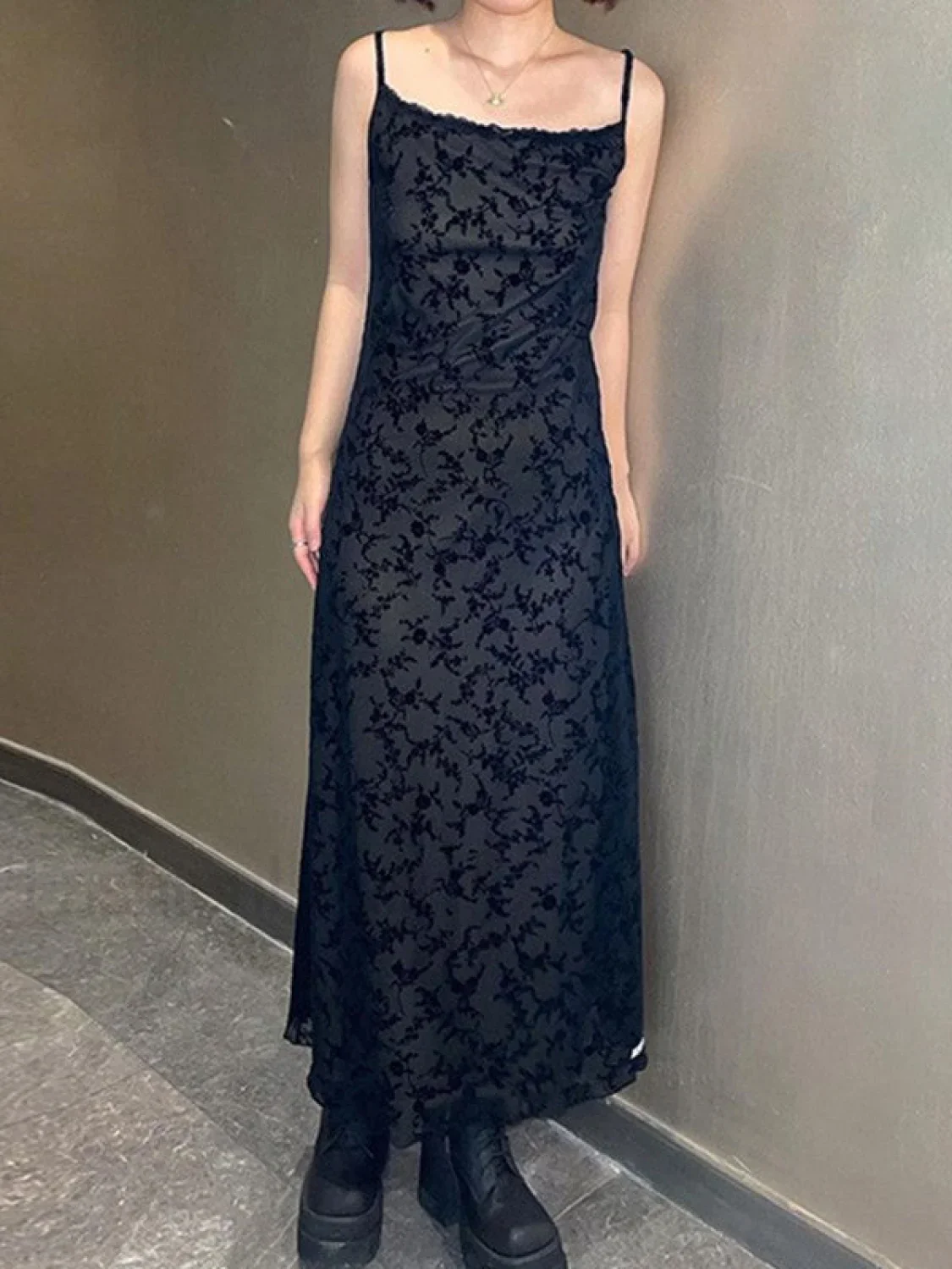 Mesh Paneled Floral Maxi Dress - Image 6