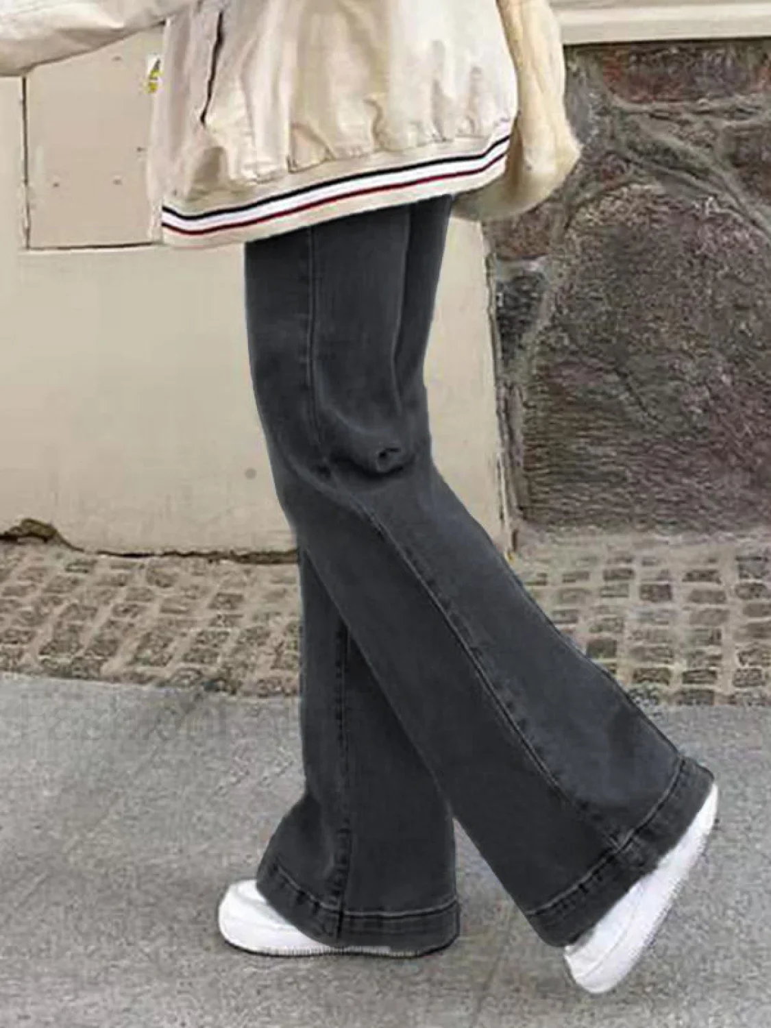 Mid Waist Washed Boyfriend Jeans - Image 23