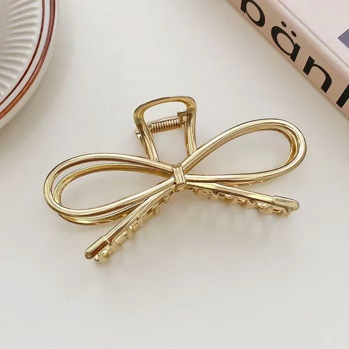 Minimalist Metal Bow Design Hair Claw - Image 3