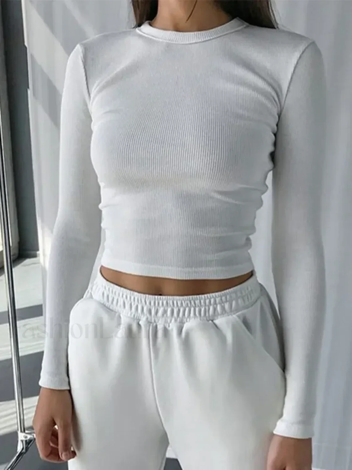 O Neck Long Sleeve Ribbed Cropped T-shirt - Image 11