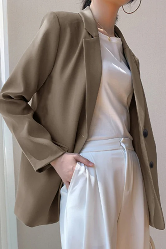 Oversized Retro Chic Blazer - Image 3