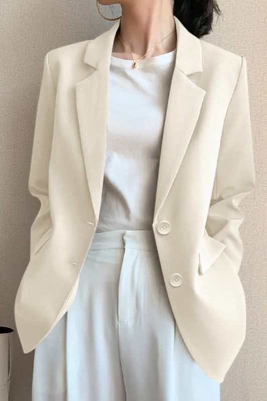Oversized Retro Chic Blazer - Image 4
